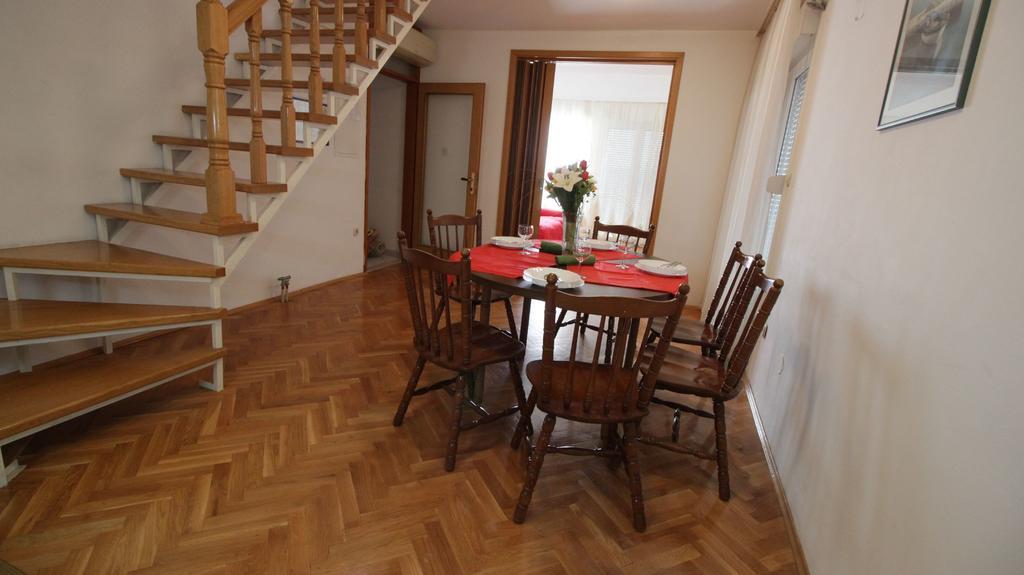 Apartments Ivka Omis Luaran gambar